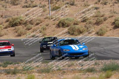 media/Jun-01-2025-CalClub SCCA (Sun) [[eae223c5dd]]/Group 5/Qualifying/